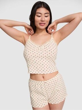 pink by victoria’s secret strawberry cream sleep set